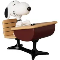 MEDICOM TOY Peanuts UDF Series 18 Mini Figure Snoopy met desk 9 cm Mini-Figuur