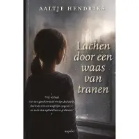 Uitgeverij Aspekt Lachen door een waas van tranen (Paperback)