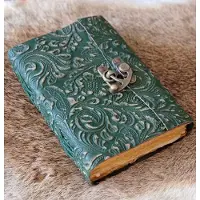 Rk Leren Vintage Dagboek met Bloemen reliëf en Haakje Groen - Leren Notitieboek - Handgemaakt - 18cm x13cm x 3.5cm
