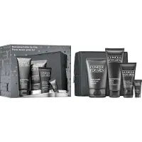 Clinique Huidverzorging VochtinbrengerRefreshed Skin For Him 1x for Men Face Scrub 100 ml + 1x for Men Moisturizing Lotion 100 ml + 1x for Men Charcoal Face Wash 50 ml +1x