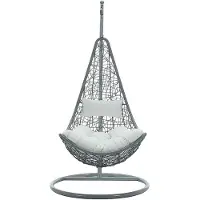 Vente-unique Hangfauteuil van gevlochten hars - Lichtgrijs met witte kussens - OROSI van MYLIA