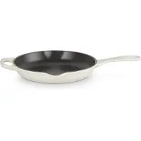 Le Creuset Skillet Signature Meringue