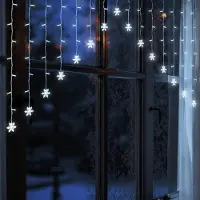 Spetebo Sneeuwvlokken lichtgordijn, koud wit, voor binnen - 71 LED - Kerstdecoratie, lichtketting, 140 x 95 cm