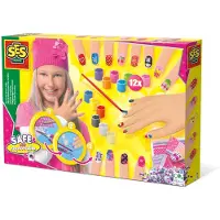 Ses nagels versieren