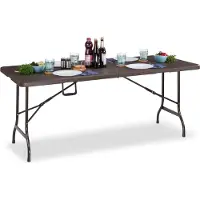 B2X Een inklapbare tuintafel met een houten uitstraling