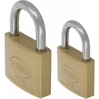 AMIG Hangsloten / koffersloten set - 2x stuks - maat 30/50 mm - messing - incl 2 sleutels per slot