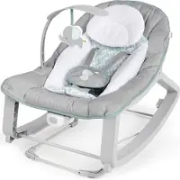 Ingenuity Babywieg, Keep Cozy Weaver, met 3 standen, geschikt vanaf de geboorte tot 18 kg, met speelboog en pluche knuffel