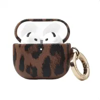 Selencia Sabi Case met panterprint voor de Apple AirPods 5 / 4 - Mocha Brown