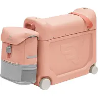 Stokke JetKids Reispakket, Coral Pink - Met BedBox Ride-On koffer en rugzak - Voor kinderen van 2-7 Jaar (tot 35 kg)