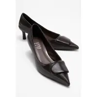 Prologue Briana Gesp Puntige Neus Pump (Dames)