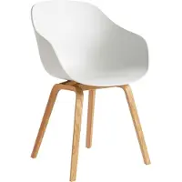 HAY Stoel AAC222 Water-Based Lacquered Oak Base Standard Glider White 2.0 Shell