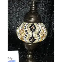 Halay Handgemaakte Turkse sfeerlamp in goud met een zilverkleurige mozaïek-nachtlamp voor een oosterse sfeer