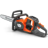 Husqvarna 242i accu-kettingzaag – hoge prestaties, robuuste heavy-duty constructie, emissievrij voor groot brandhout en velwerkzaamheden rondom het huis (zonder accu en oplader).