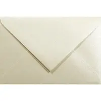Netuno Metallic (parelmoer) ecru enveloppen C7 - 80 x 120 mm - 25 stuks - NK natgelijmde - 120 gram - Majestic -