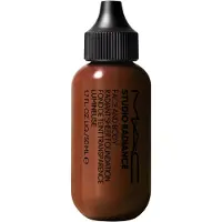 MAC Studio Radiance Face And Body Radiant Sheer Foundation 50 ml - N8