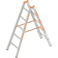 Layher Topic 1039, steigertrap met 2x5 sporten