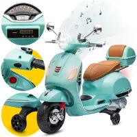 Sun baby Vespa Elektrische Kinderscooter, kindermotorfiets met plastic wielen en stoel, kofferbak, MP3-speler, USD MicroSD AUX-aansluiting (Turkoois)