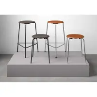 Fritz Hansen High Dot counter stool 3 poten Zwart essen-chroom