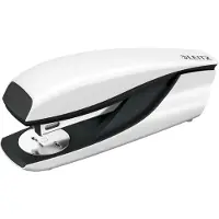 Leitz WOW Bureau Nietmachine - Nietapaciteit Van 30 Vel - Inclusief Nietjes - Wit