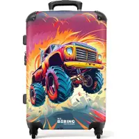 NoBoringSuitcases.com - Kinderkoffer groot - Kindertrolley koffer - Roze monstertruck vliegt over het asfalt - Rolkoffer lichtgewicht - Reiskoffer met 4 wielen - Grote trolley XL - 20 kg bagage