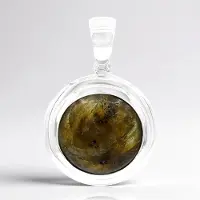 Cavill - Zilveren Hanger met 8,45 ct Ronde Cabochon Labradoriet uit Madagaskar - 925 Sterling Zilver - Elegante Bezel Zetting - 32x21 mm