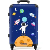 NoBoringSuitcases.com - Kinderkoffer jongen - Astronaut in de ruimte - Kindertrolley jongens - Koffer kind groot - Rolkoffer lichtgewicht - Reiskoffer met 4 wielen - Grote trolley XL - 20 kg bagage
