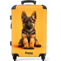 NoBoringSuitcases.com - Kinderkoffer groot - Kindertrolley koffer - Jonge herdershond op gele achtergrond - Rolkoffer lichtgewicht kinderen - Reiskoffer met 4 wielen - Grote trolley XL - 20 kg bagage