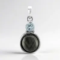 Cavill - Labradoriet en Blauwe Topaas Hanger - 925 Sterling Zilver - 2,176 ct Labradoriet & 0,288 ct Topaas - Elegante Dames Sieraden