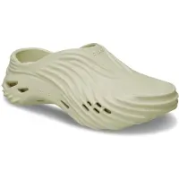 Crocs - Echo Wave - Sandalen M6 / W8, beige