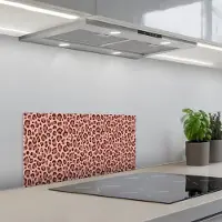 KitchenYeah Spatscherm 70x30 cm - Zelfklevende achterwand Luipaard - Patroon - Roze - Keuken muurbeschermer - Spatwand fornuis