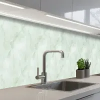 KitchenYeah Keuken achterwand 500x60 cm - Spatscherm zelfklevend Groen - Marmer print - Vloeiende aders - Muurbeschermer - Spatwand fornuis