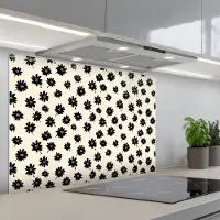 KitchenYeah Spatscherm 80x55 cm - Zelfklevende achterwand Madeliefjes - Grafisch - Zwart - Beige - Keuken muurbeschermer - Spatwand fornuis