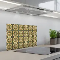 KitchenYeah Spatscherm 60x40 cm - Zelfklevende achterwand Ornament - Patroon - Groen - Keuken muurbeschermer - Spatwand fornuis