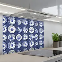 KitchenYeah Spatscherm 80x55 cm - Zelfklevende achterwand Borden - Floraal - Blauw - Keuken muurbeschermer - Spatwand fornuis