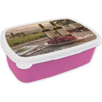 MuchoWow Broodtrommel Roze - Lunchbox Wijn - Glazen - Druiven - Wijngaard - Brooddoos 18x12x6 cm - Brood lunch box - Broodtrommels voor kinderen en volwassenen