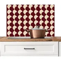 KitchenYeah Spatscherm keuken 80x55 cm - Kookplaat achterwand Rood - Tegelpatroon - Crème - Muurbeschermer - Spatwand fornuis - Hoogwaardig aluminium