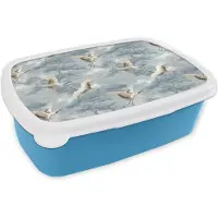 MuchoWow Broodtrommel Blauw - Lunchbox Wolken - Kraanvogels - Blauw - Brooddoos 18x12x6 cm - Brood lunch box - Broodtrommels voor kinderen en volwassenen