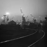 V2 Border Night Will Fade and Fall Apart