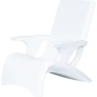 Step2 Vero Adirondack Zwembad Stoel van Kunststof in Wit – met Armleuningen | Ligstoel met Verzwaarbare Voet en UV20-Kunststof – voor Zonneplateaus tot 22,9 cm | Zonnebed voor buiten/tuin