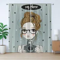 Abakuhaus Hipster Rustiek Gordijn, Cartoonmeisje dat 'Cheese' zegt, voor de Slaapkamer met Lussen en Haken, 280 x 175 cm, Cadetblauw Licht Karamel