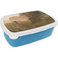 MuchoWow Broodtrommel Blauw - Lunchbox Hek - Natuur - Mist - Veld - Brooddoos 18x12x6 cm - Brood lunch box - Broodtrommels voor kinderen en volwassenen