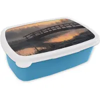 MuchoWow Broodtrommel Blauw - Lunchbox Brug - Mist - Bomen - Water - Brooddoos 18x12x6 cm - Brood lunch box - Broodtrommels voor kinderen en volwassenen