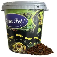 Lyra 5 kg zijwormen gedroogd in een 30 L ton