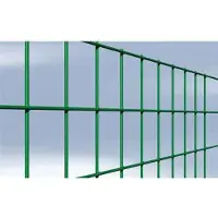 Cavatorta Zinkgecoat, gegalvaniseerd, plastic gecoat, groen metalen gaas. Gaas: 50x75 mm, draaddikte: 2,1 mm, afmetingen: 150 cm hoog.
