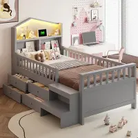OKWISH Kinderbed 90x200cm – Met Veiligheidshekje En Zijtrap – 4 Lades Met Opbergruimte – Ledverlichting En Laadpunten – Zonder matras – Massief Hout – Grijs
