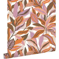 ESTAhome behang tropische bladeren oranje, paars en roze - 50 x 900 cm - 131042