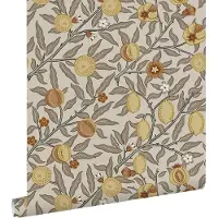 ESTAhome behang exotisch fruit en bladeren vergrijsd groen, terracotta en okergeel - 50 x 900 cm - 131171