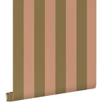 ESTAhome behang strepen olijfgroen en terracotta roze - 0.53 x 10.05 m - 131974