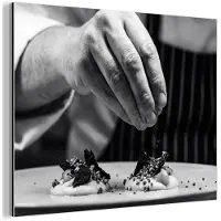 MuchoWow Aluminium schilderij 160x120 cm - Wanddecoratie metaal - Chef - Garnering - Gerecht - Metalen muurdecoratie woonkamer - Decoratie industrieel - Foto op dibond - Industriële accessoires slaapkamer