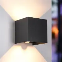 LumenXL Moderne buitenlamp Daniel zwart met bewegings- en dag/nacht sensor